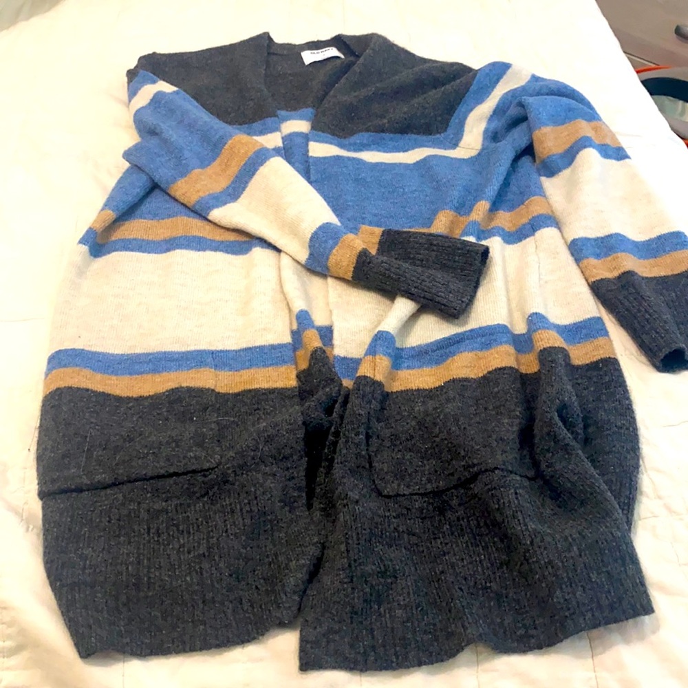 Old Navy Long Cardigan with POCKETS!